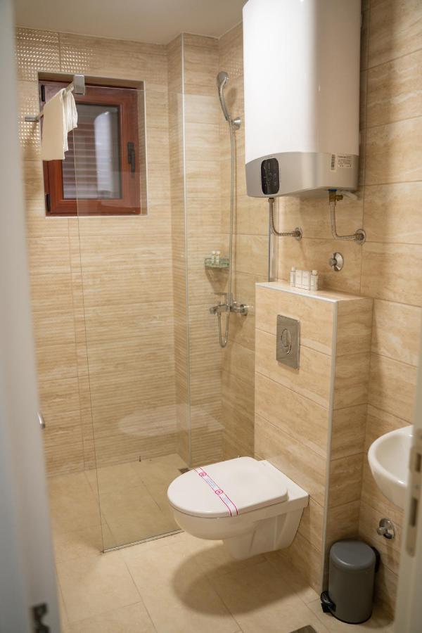 Motel Zeta Lux Mitrovici  Екстер'єр фото