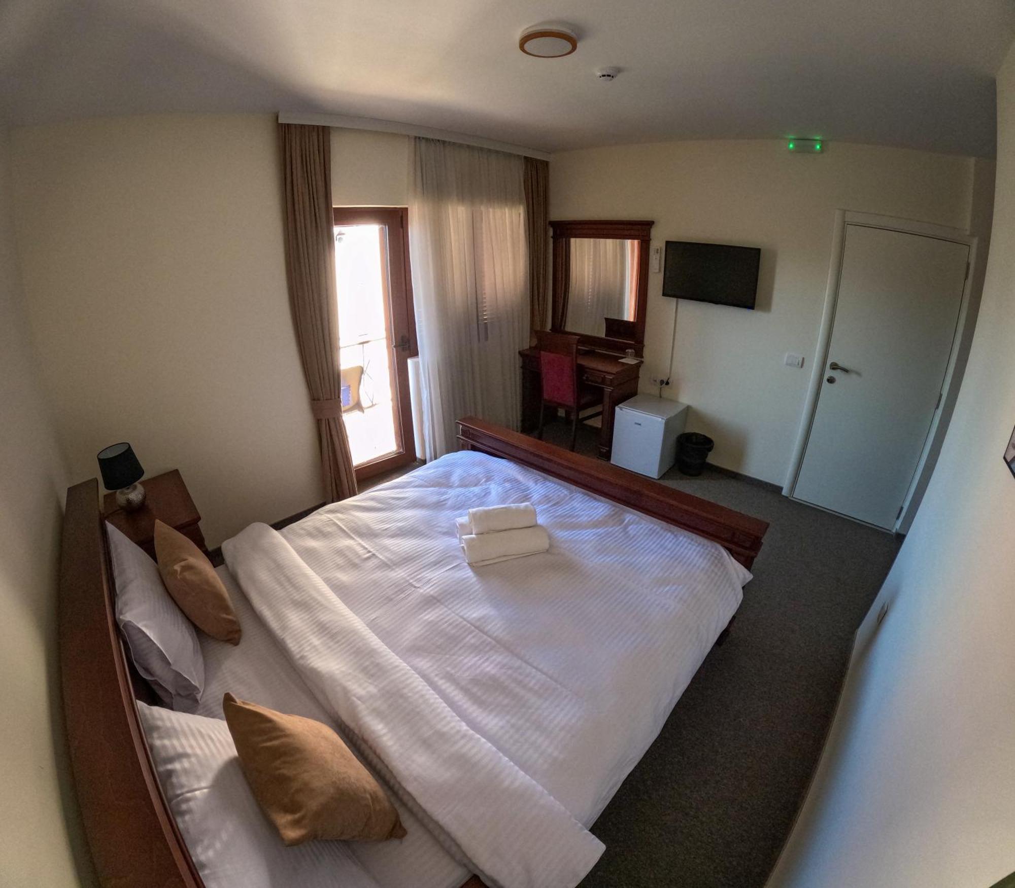 Motel Zeta Lux Mitrovici  Екстер'єр фото