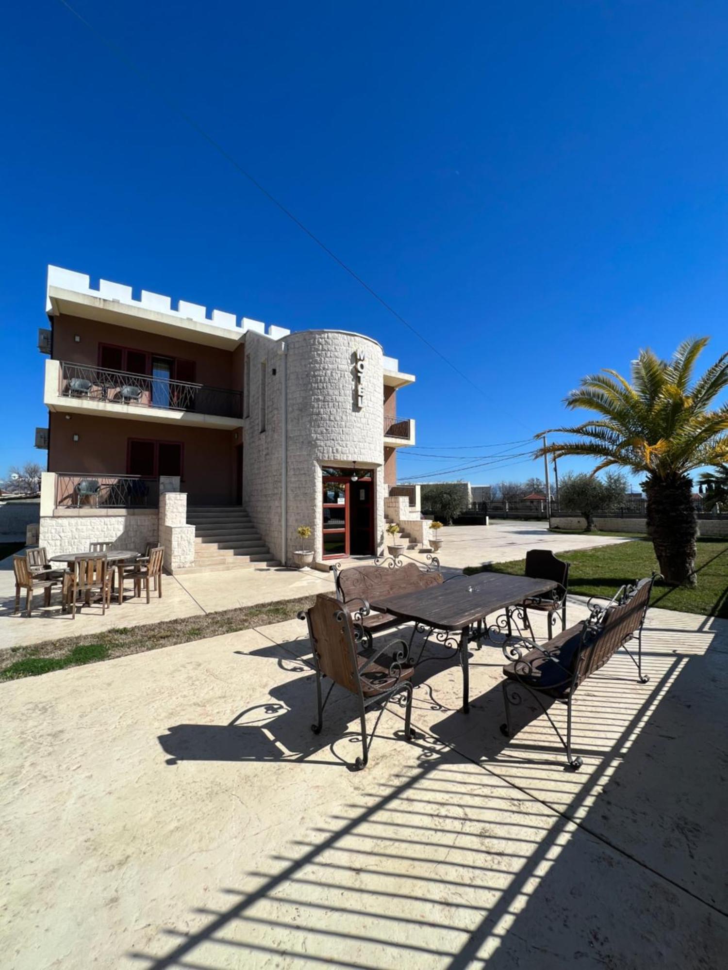 Motel Zeta Lux Mitrovici  Екстер'єр фото