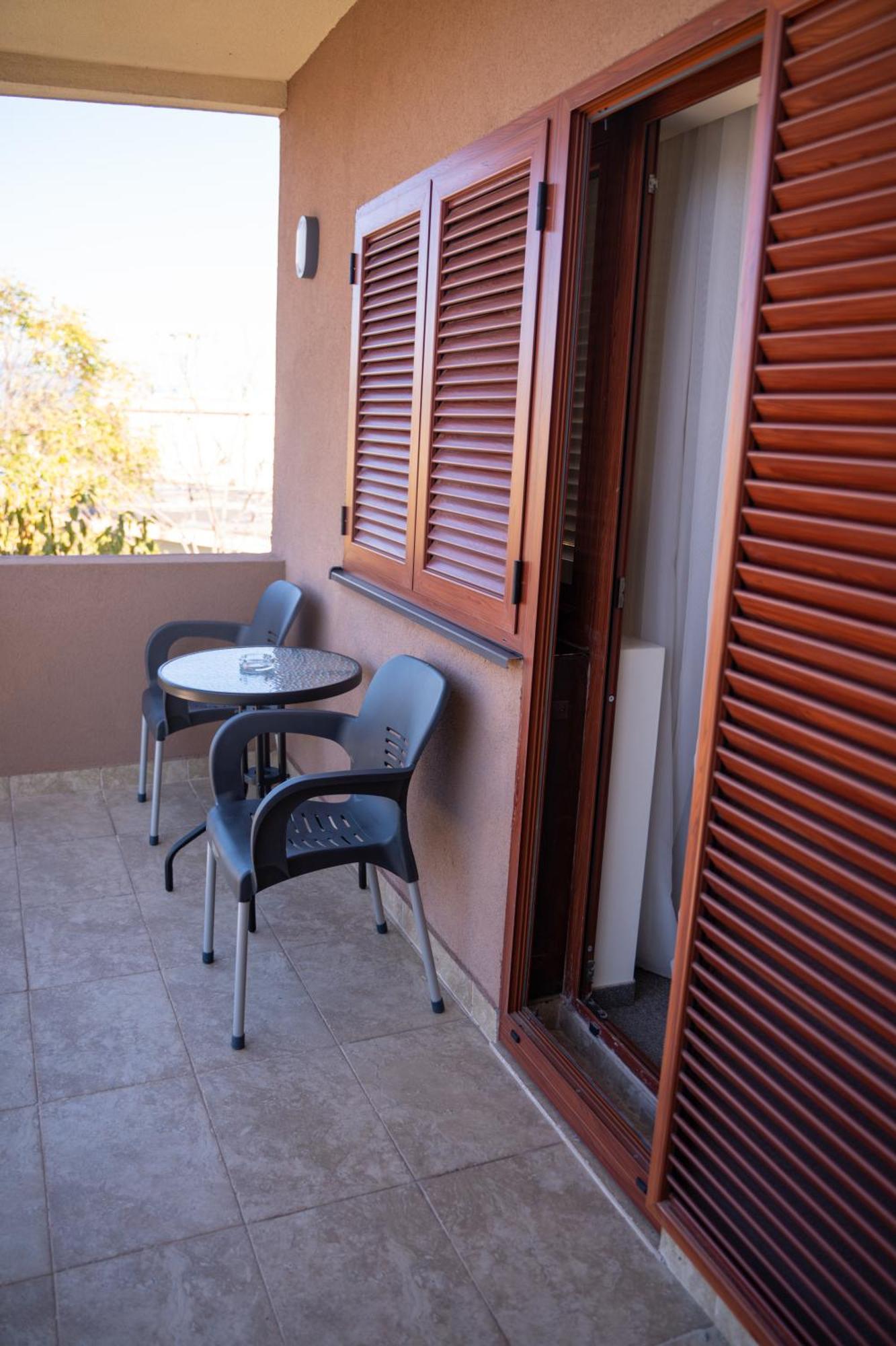 Motel Zeta Lux Mitrovici  Екстер'єр фото