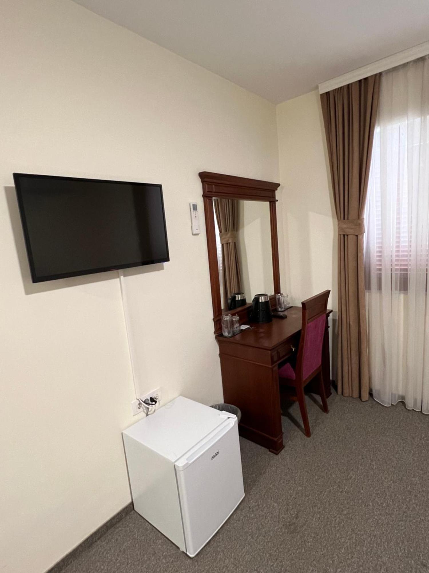 Motel Zeta Lux Mitrovici  Екстер'єр фото